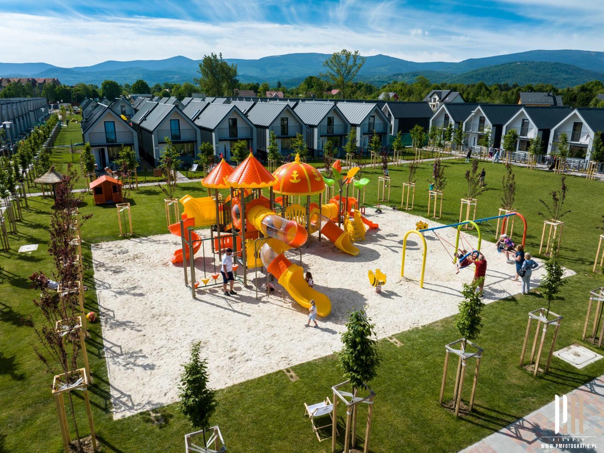 Holiday Park&Resort Cieplice Zdrój Jelenia Góra Exterior foto